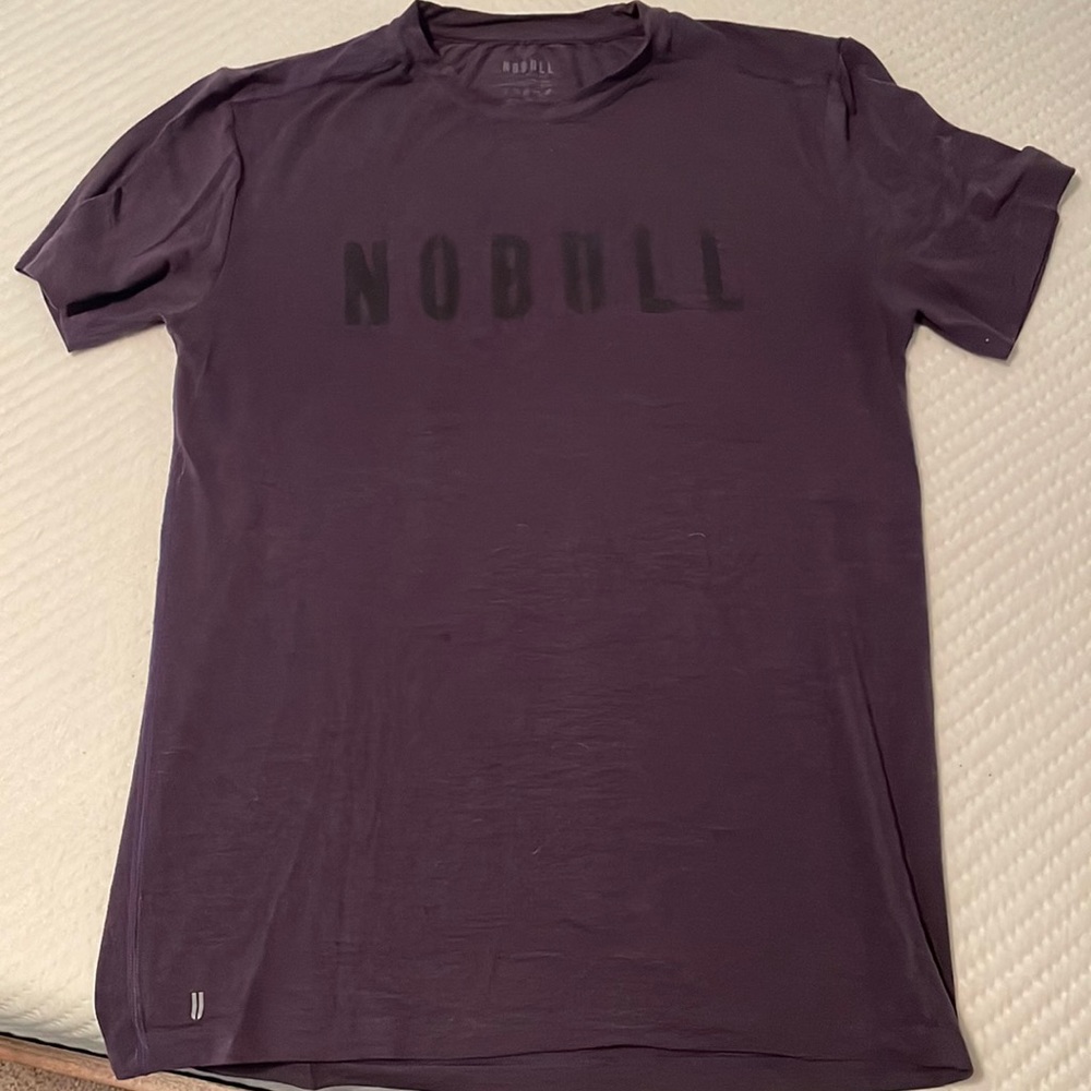 Nobull lightweight shirt